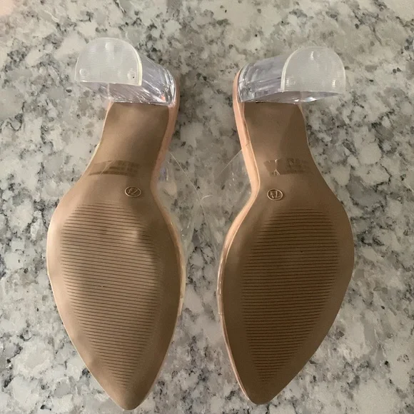 7 1/2 Wild Diva, Clear Heels, Nude, 4 inch. - Picture 3 of 5